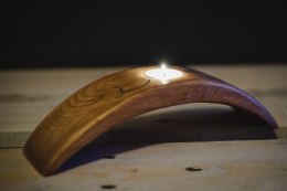 Świecznik drewniany Atrala