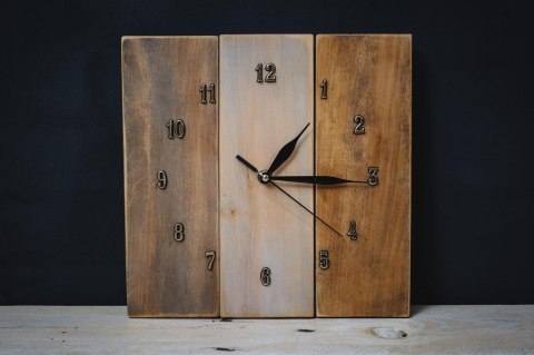 Zegar wiszący drewniany Lerpak